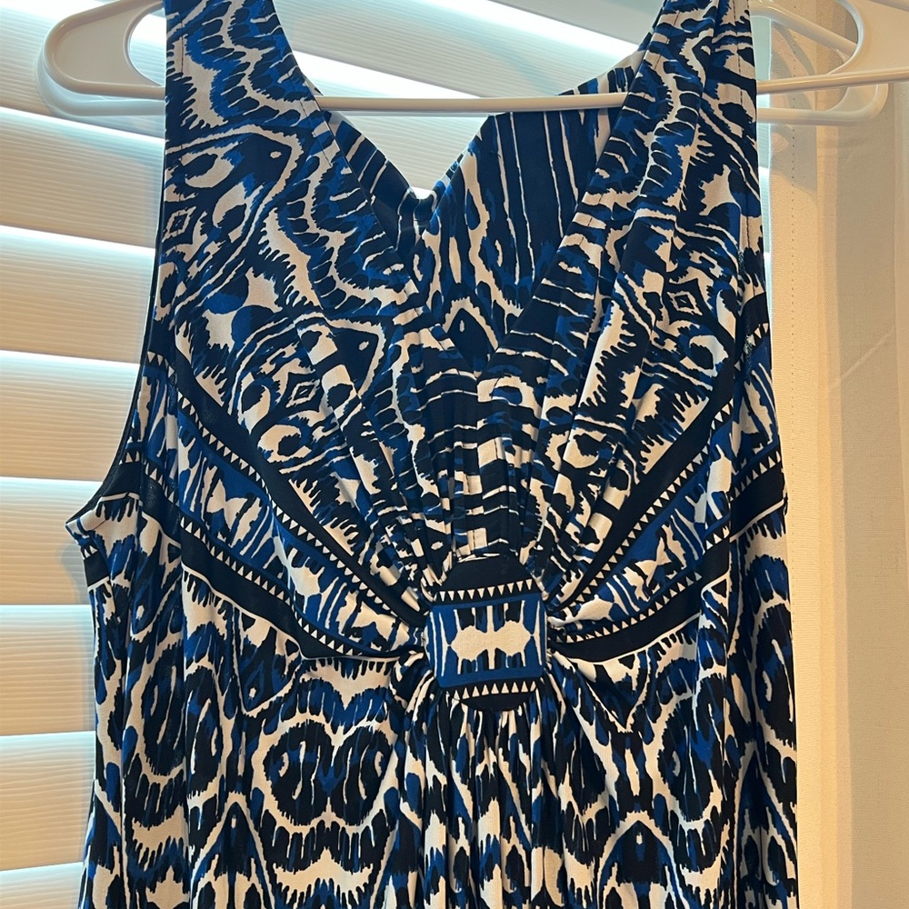 Large Blue, black and White Patterned Sleeveless maxi Dress